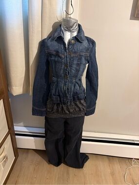 Guess Dark Blue Denim peplum floral bronze flower button up Jean Jacket